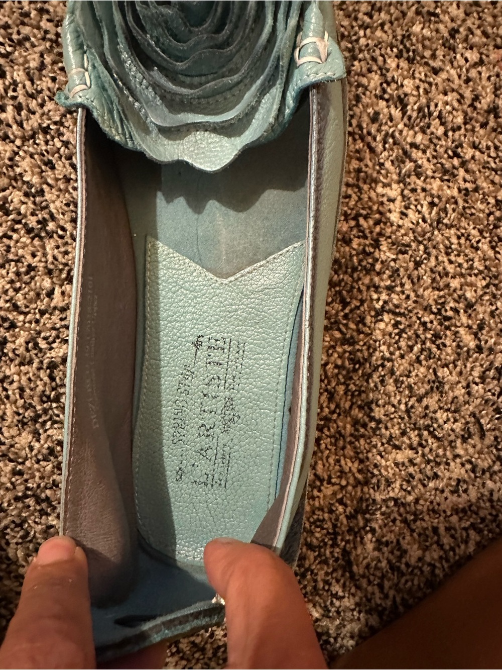 L'ATISTE Green Leather Floral Slip-On Flats - Picture 3 of 6
